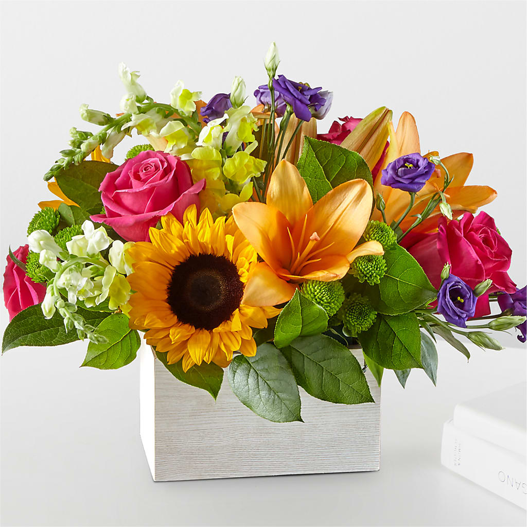 Best Day Box Bouquet – POTRATZ FLORAL SHOP & GREENHOUSES, Erie PA