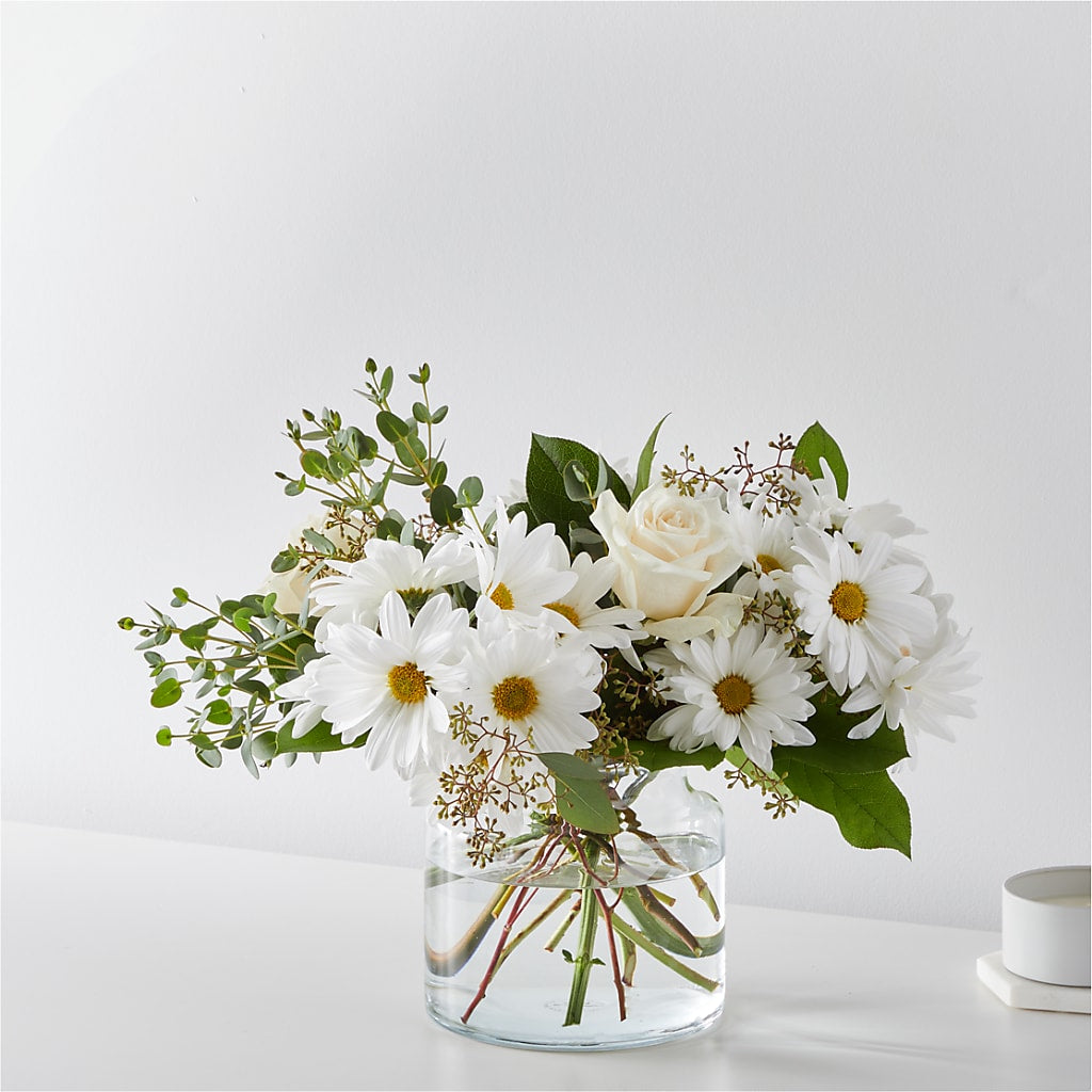 Fresh Linen Bouquet – POTRATZ FLORAL SHOP & GREENHOUSES, Erie PA