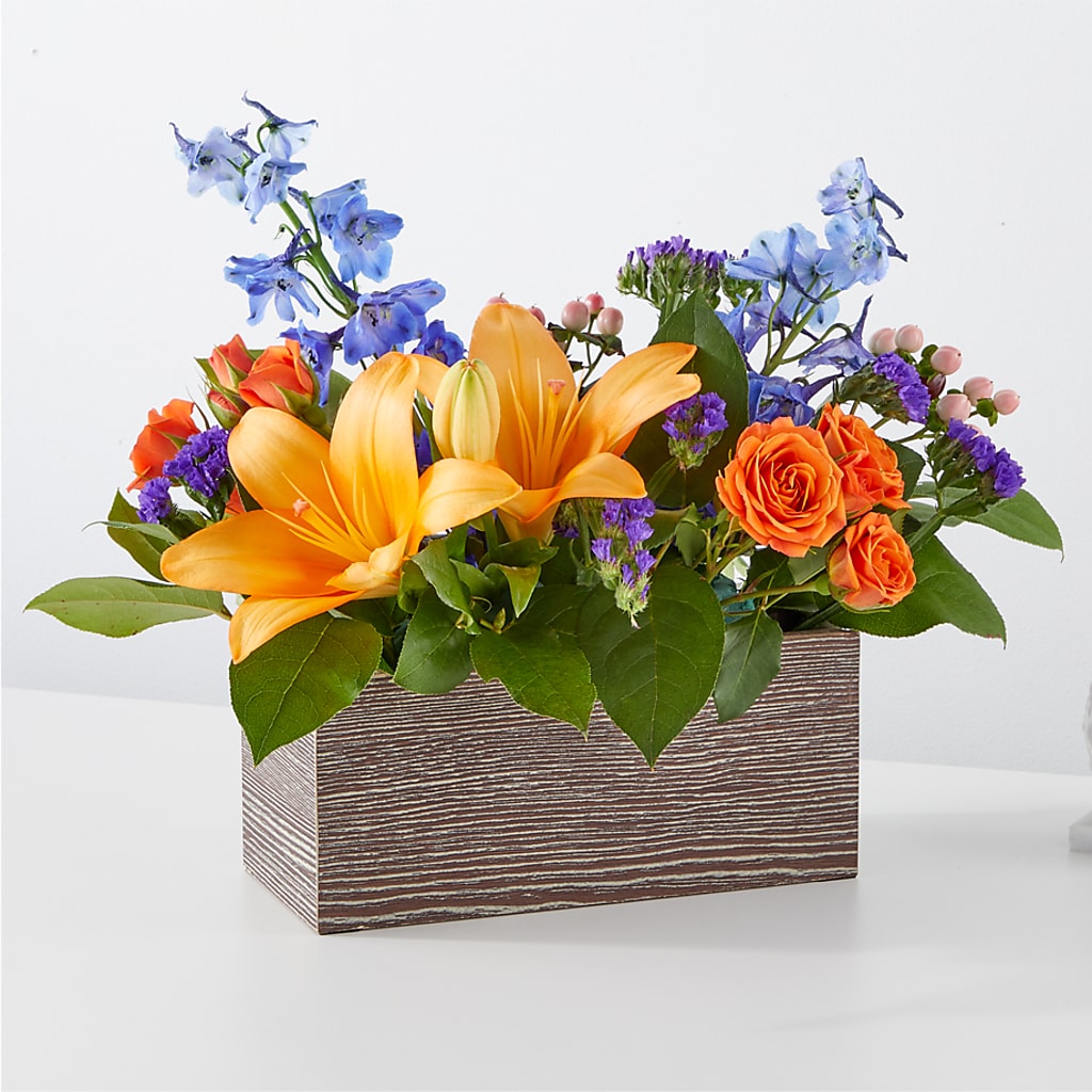 Radiant Citrus Box Bouquet – POTRATZ FLORAL SHOP & GREENHOUSES, Erie PA