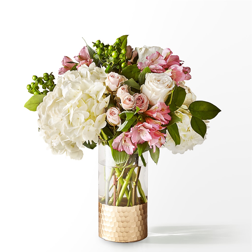 Parisian Stroll Bouquet – POTRATZ FLORAL SHOP & GREENHOUSES, Erie PA