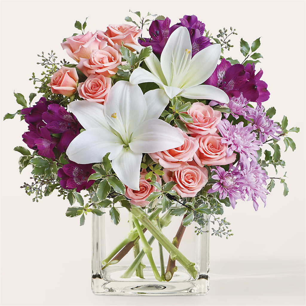 Mani Pedi Bouquet – POTRATZ FLORAL SHOP & GREENHOUSES, Erie PA
