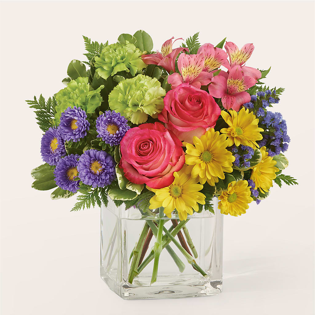 Candy Jar Bouquet – POTRATZ FLORAL SHOP & GREENHOUSES, Erie PA