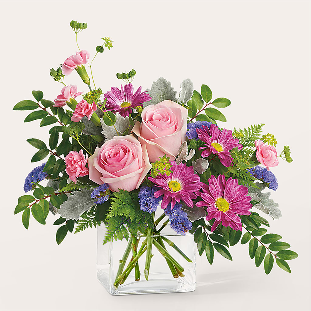 Starlet Bouquet – POTRATZ FLORAL SHOP & GREENHOUSES, Erie PA