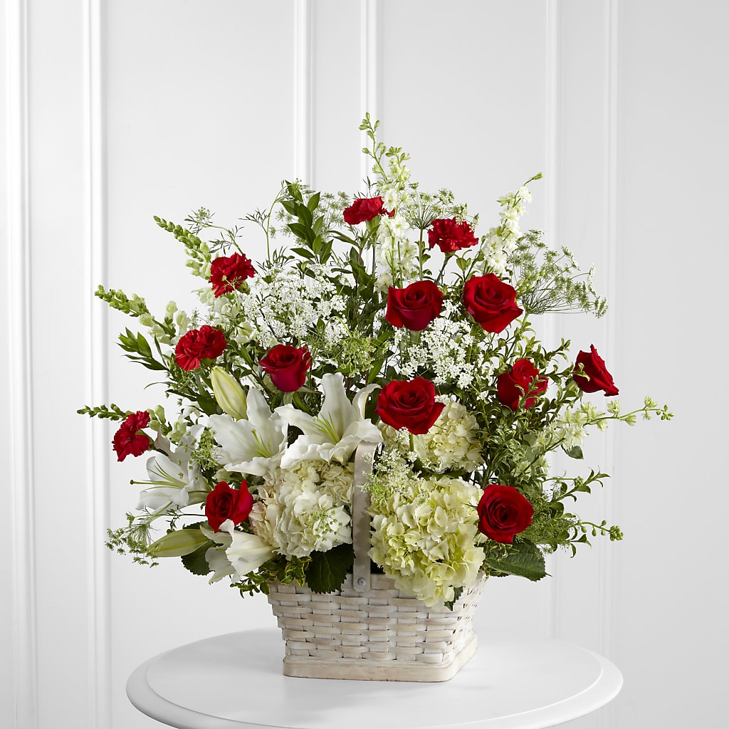 In Loving Memory Arrangement – POTRATZ FLORAL SHOP & GREENHOUSES, Erie PA