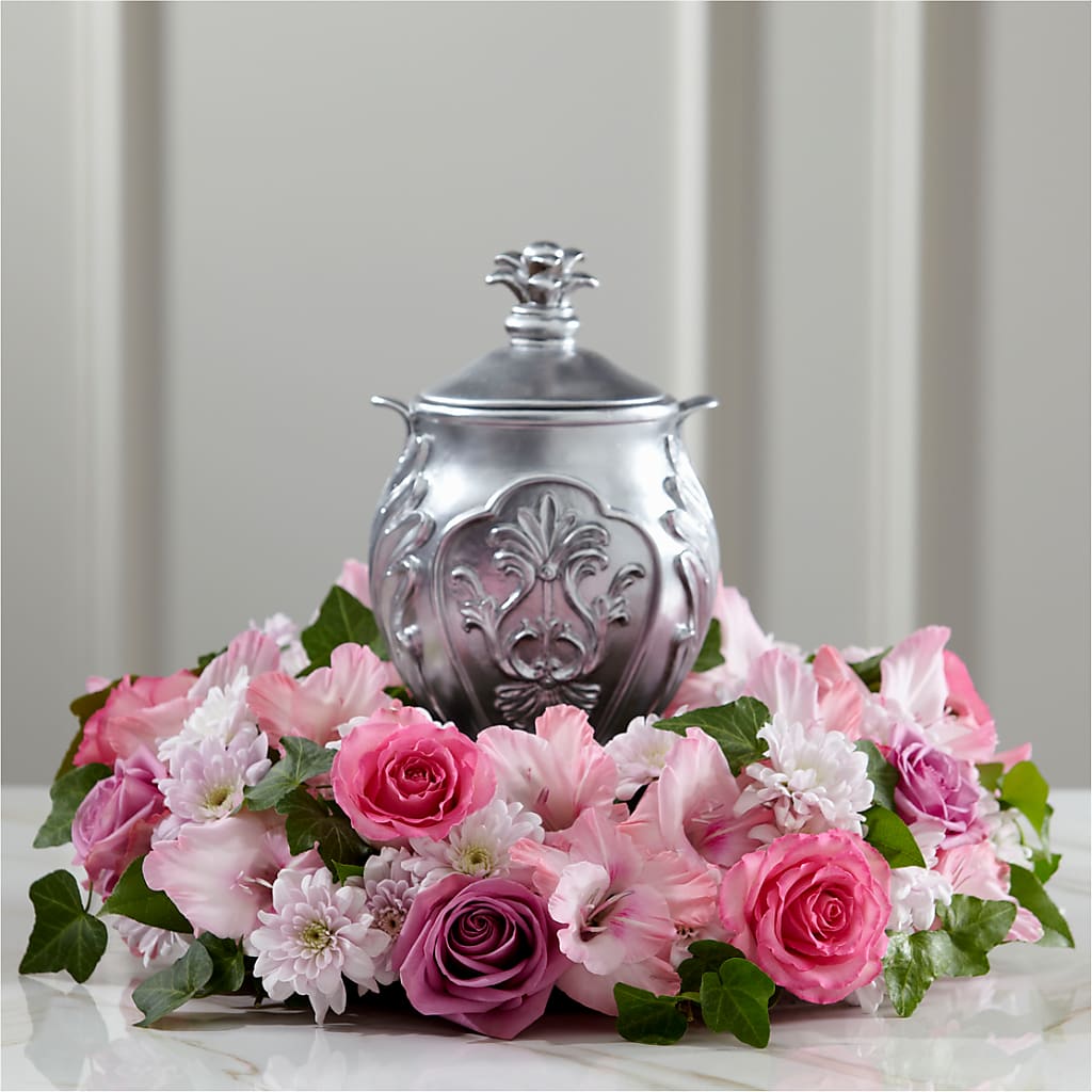 Glorious Tribute Arrangement – POTRATZ FLORAL SHOP & GREENHOUSES, Erie PA