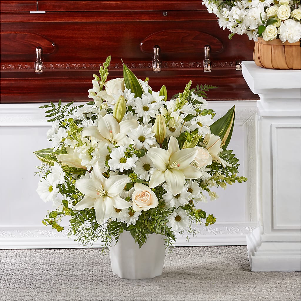 Thoughts of Tranquility Floor Basket – POTRATZ FLORAL SHOP & GREENHOUSES, Erie PA