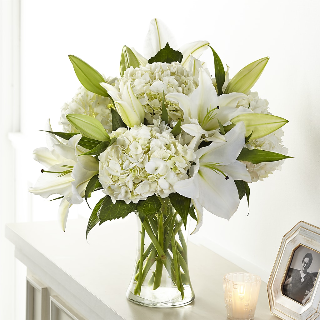 Compassionate Lily Bouquet – POTRATZ FLORAL SHOP & GREENHOUSES, Erie PA