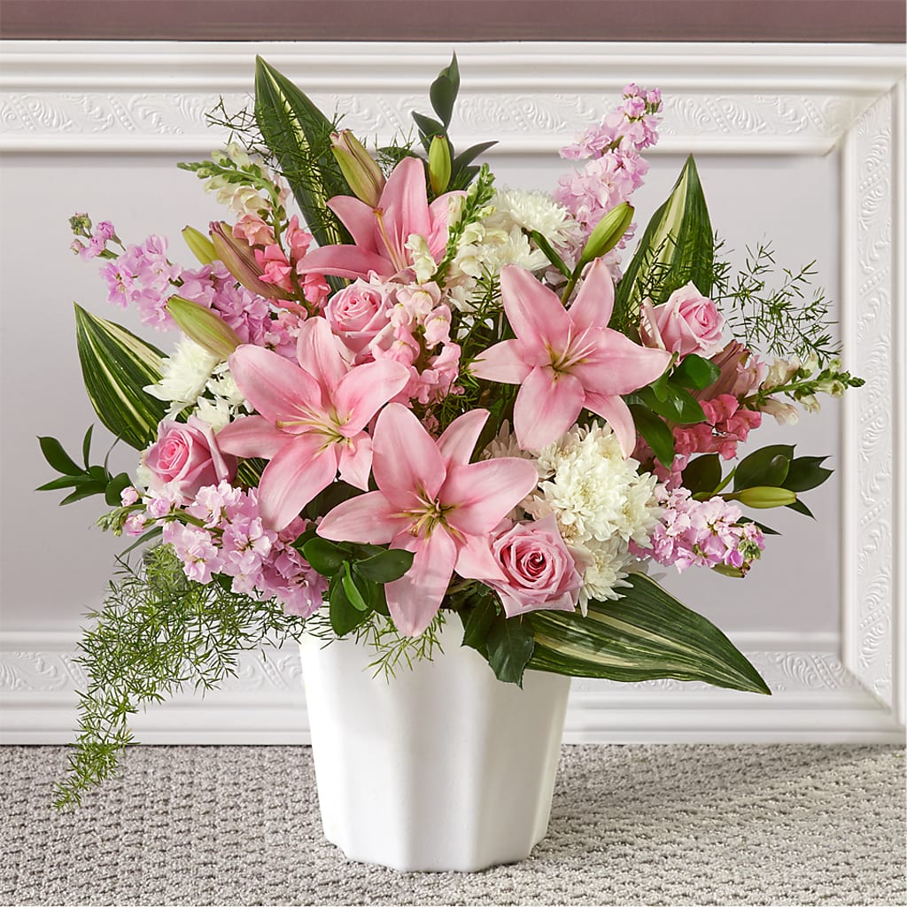 Simply Serene Floor Basket – POTRATZ FLORAL SHOP & GREENHOUSES, Erie PA
