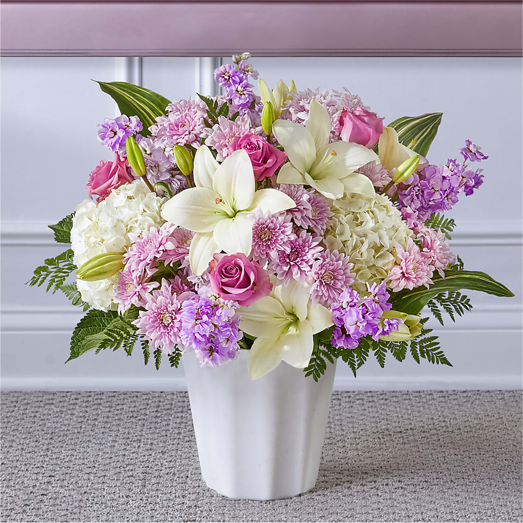 Heaven Sent Floor Basket – POTRATZ FLORAL SHOP & GREENHOUSES, Erie PA