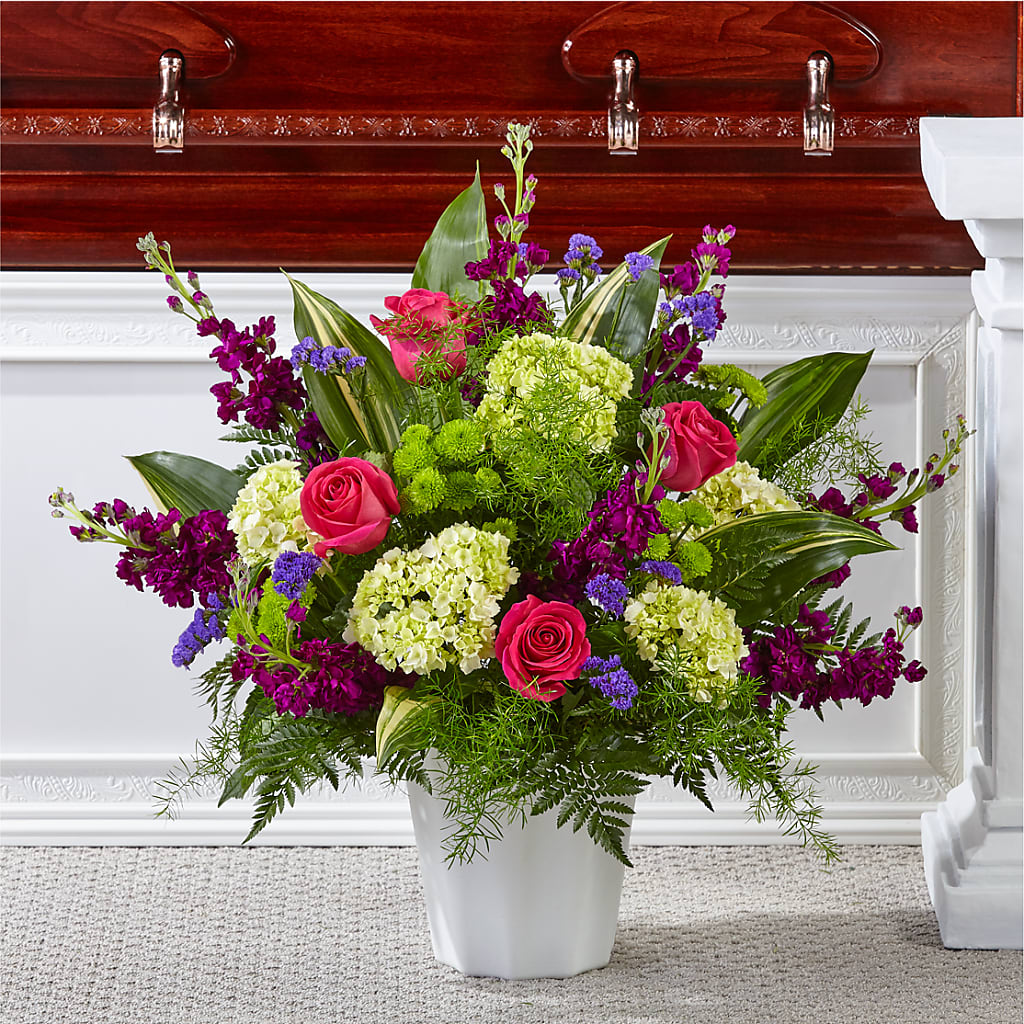 Beautiful Horizons Floor Basket – POTRATZ FLORAL SHOP & GREENHOUSES, Erie PA