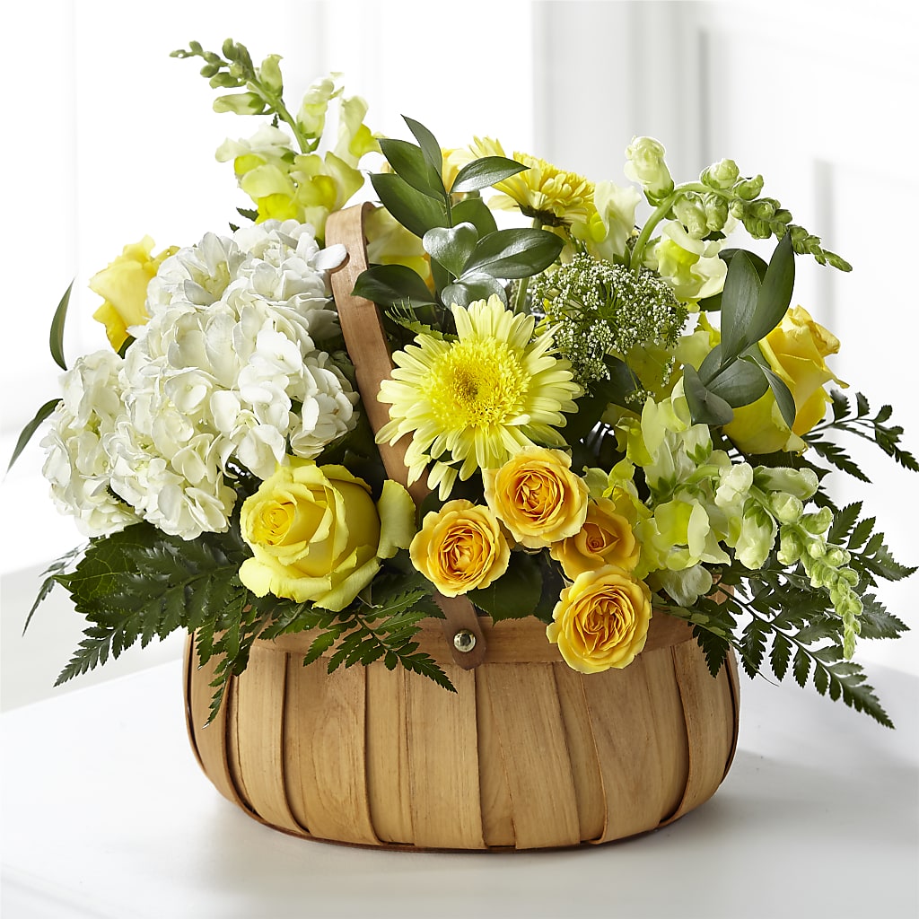 Rustic Remembrance Basket – POTRATZ FLORAL SHOP & GREENHOUSES, Erie PA