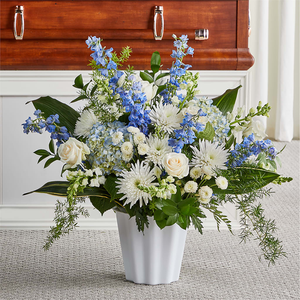 Everlasting Memories Floor Basket – POTRATZ FLORAL SHOP & GREENHOUSES, Erie PA