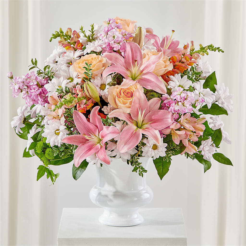 Heartfelt Gesture Urn Arrangement – POTRATZ FLORAL SHOP & GREENHOUSES, Erie PA