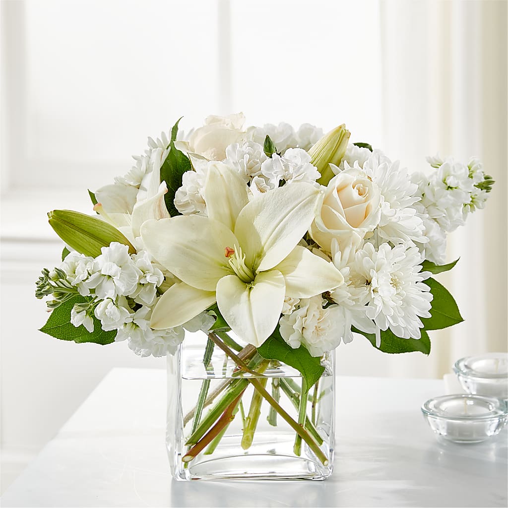 Gentle Breeze Bouquet – POTRATZ FLORAL SHOP & GREENHOUSES, Erie PA