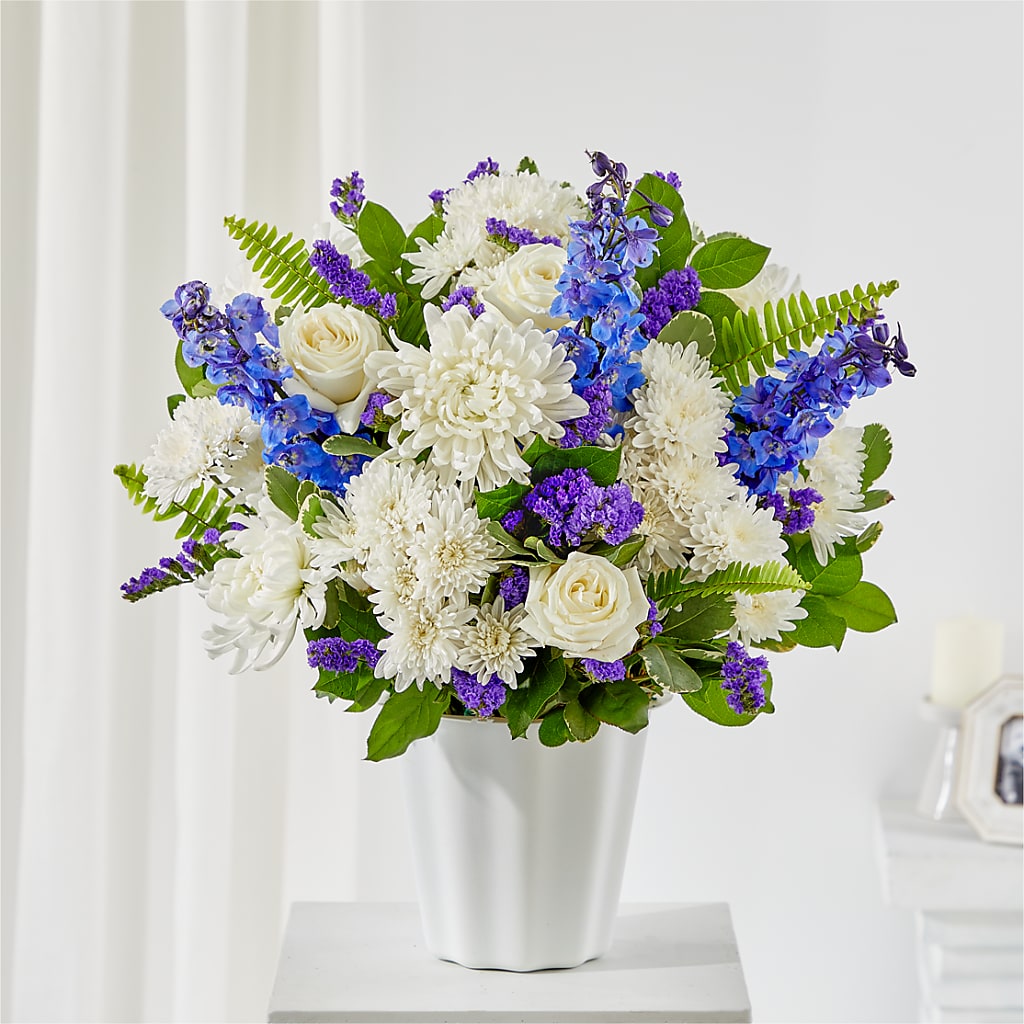 Hold Dear Tabletop Basket – POTRATZ FLORAL SHOP & GREENHOUSES, Erie PA