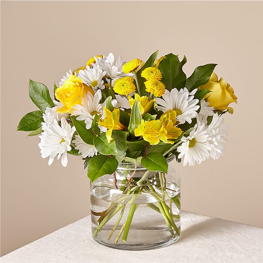 Sunny Sentiments Bouquet – POTRATZ FLORAL SHOP & GREENHOUSES, Erie PA