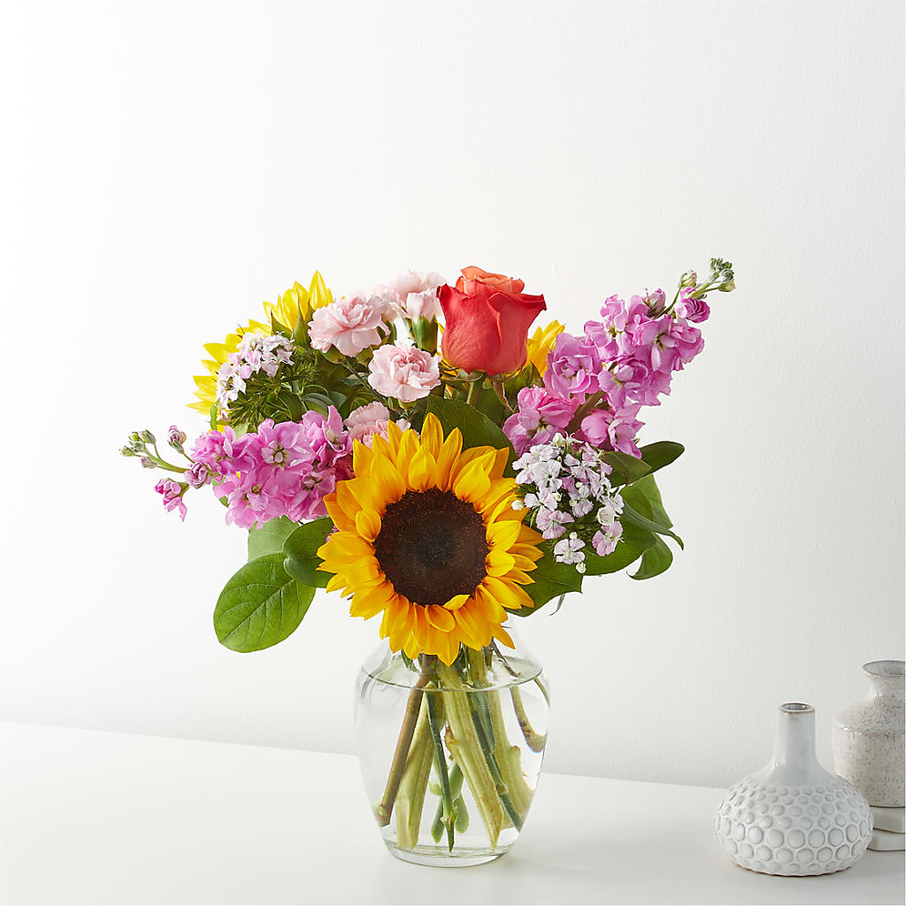 Yellow Brick Road Bouquet – POTRATZ FLORAL SHOP & GREENHOUSES, Erie PA