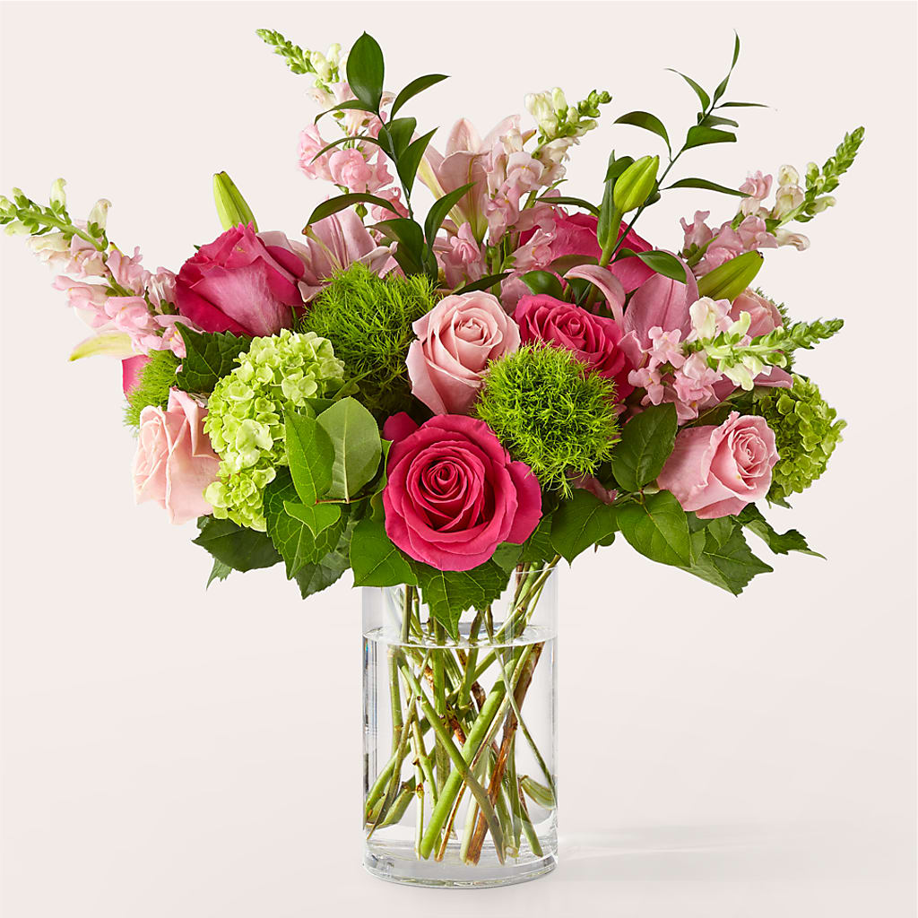 Fit for a Queen Luxury Bouquet – POTRATZ FLORAL SHOP & GREENHOUSES, Erie PA