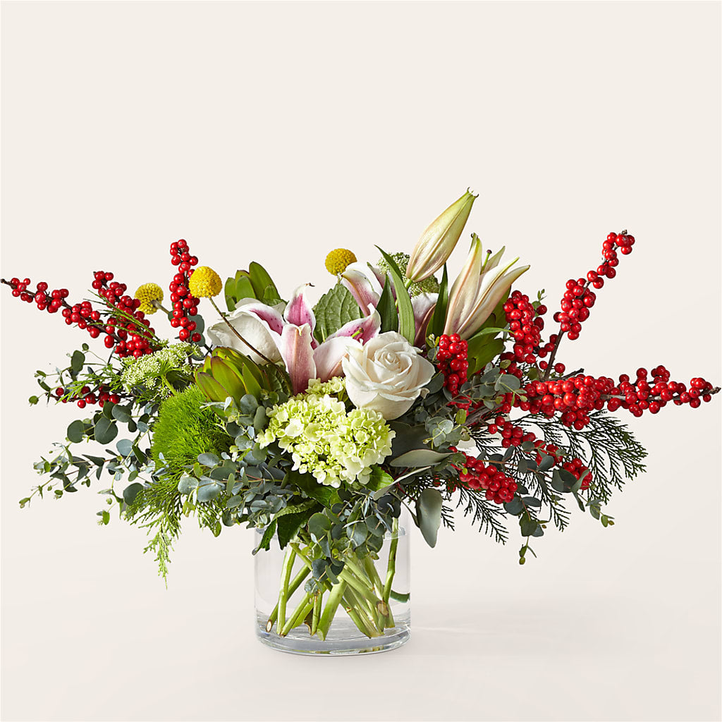 Berry & Bright Bouquet – POTRATZ FLORAL SHOP & GREENHOUSES, Erie PA