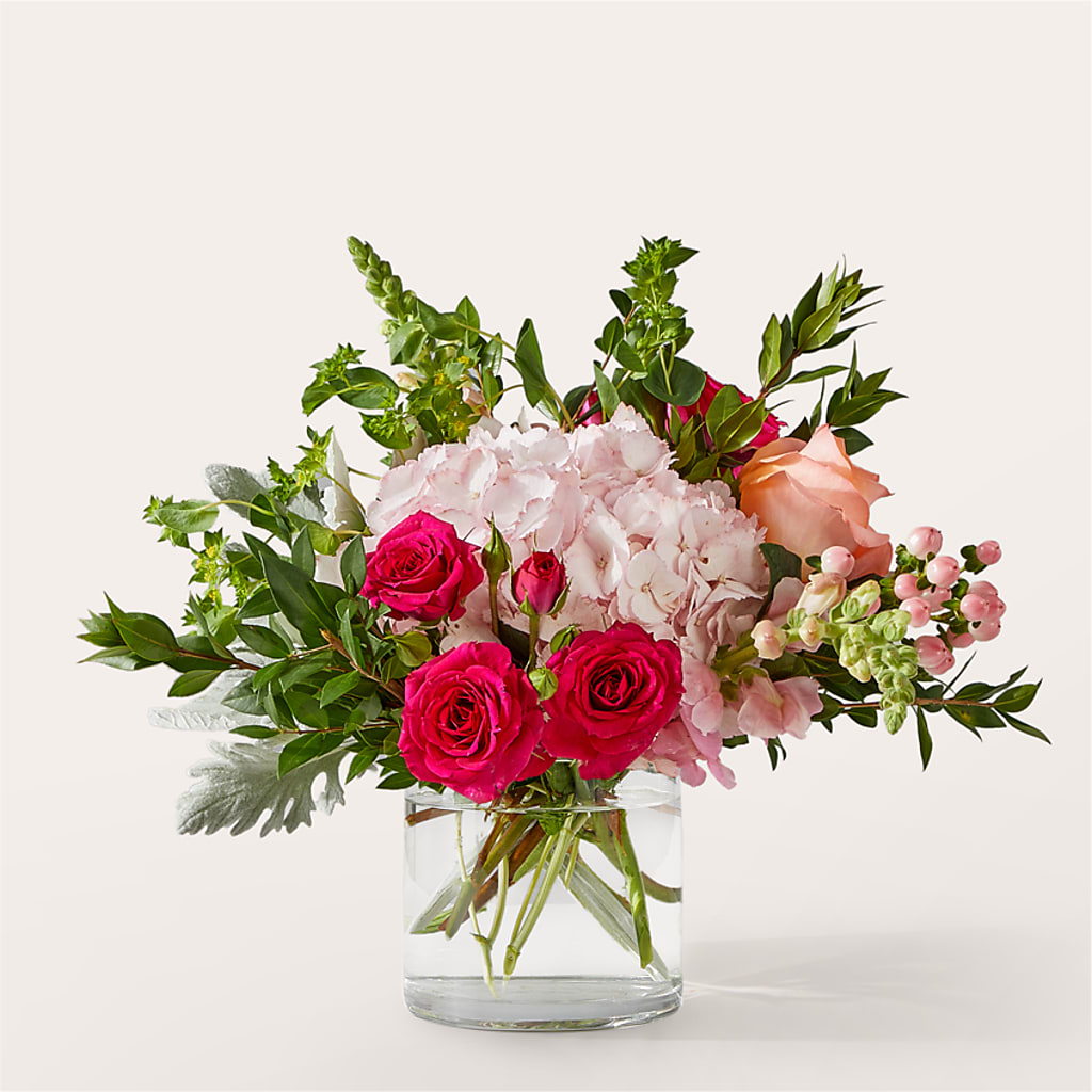 Glitz & Glam Bouquet – POTRATZ FLORAL SHOP & GREENHOUSES, Erie PA