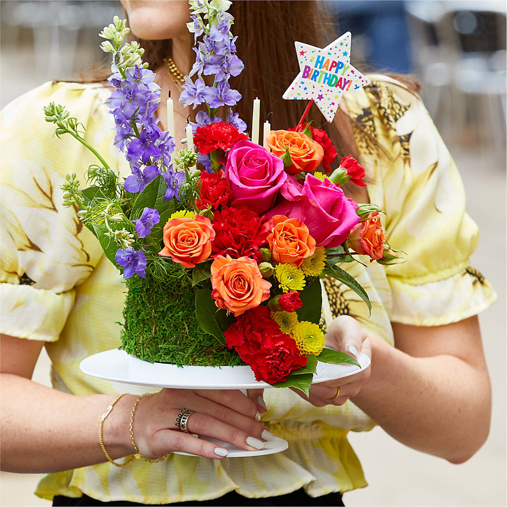 Best Year Yet Floral Cake – POTRATZ FLORAL SHOP & GREENHOUSES, Erie PA