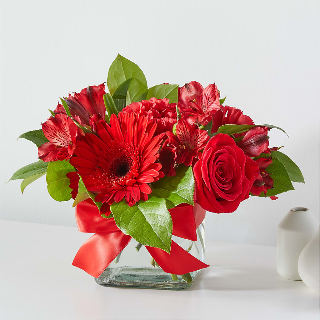 Red Hot Bouquet – POTRATZ FLORAL SHOP & GREENHOUSES, Erie PA