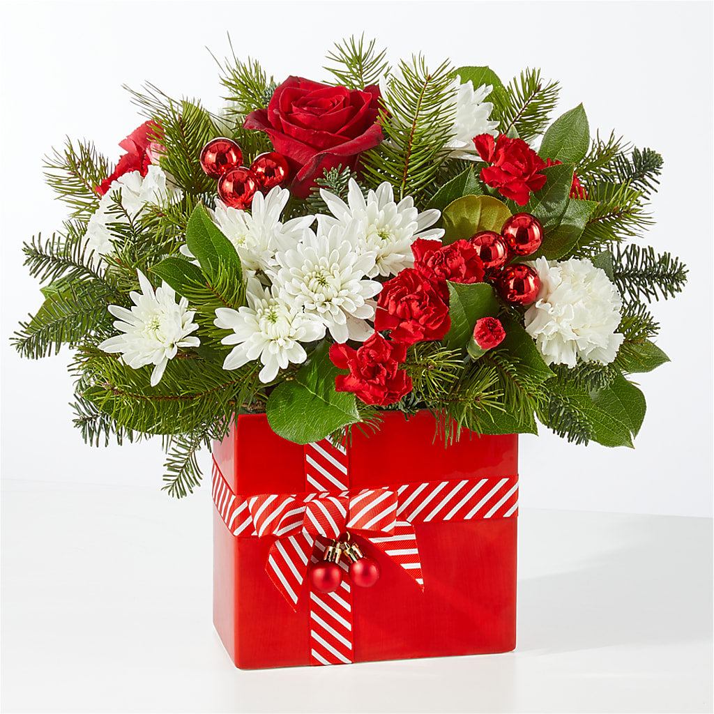 Presents Under the Tree Bouquet – POTRATZ FLORAL SHOP & GREENHOUSES, Erie PA