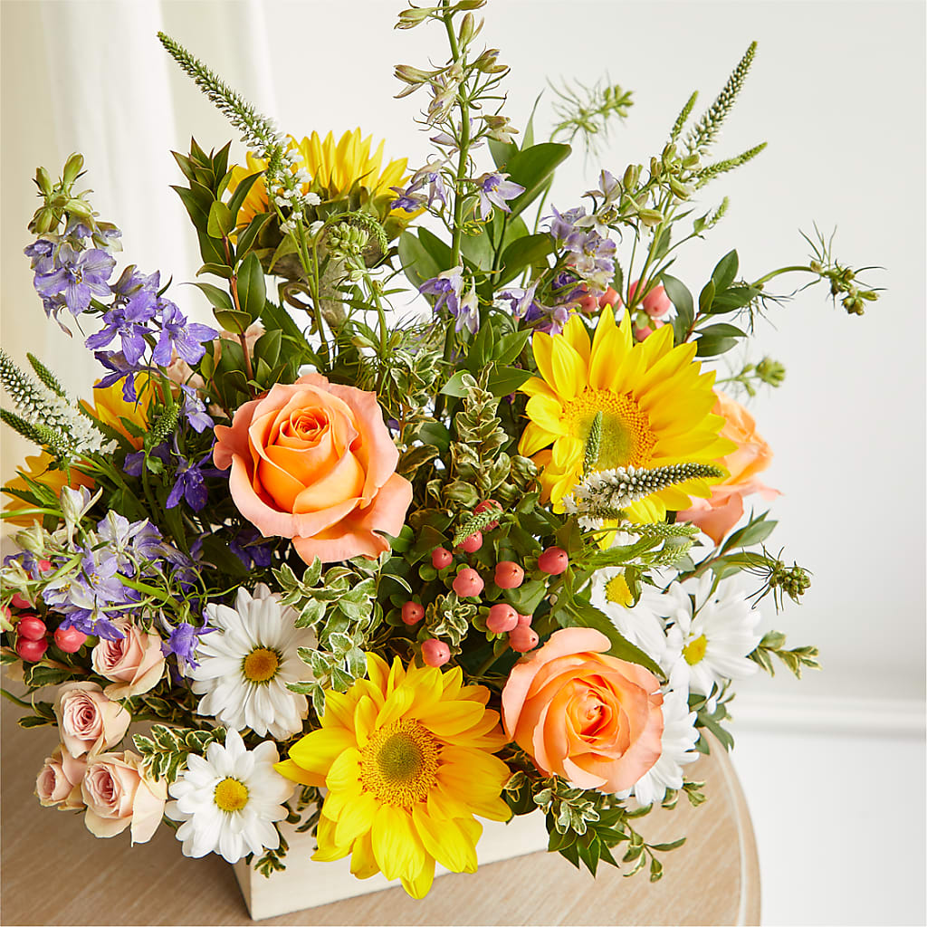 The Good Life Bouquet – POTRATZ FLORAL SHOP & GREENHOUSES, Erie PA
