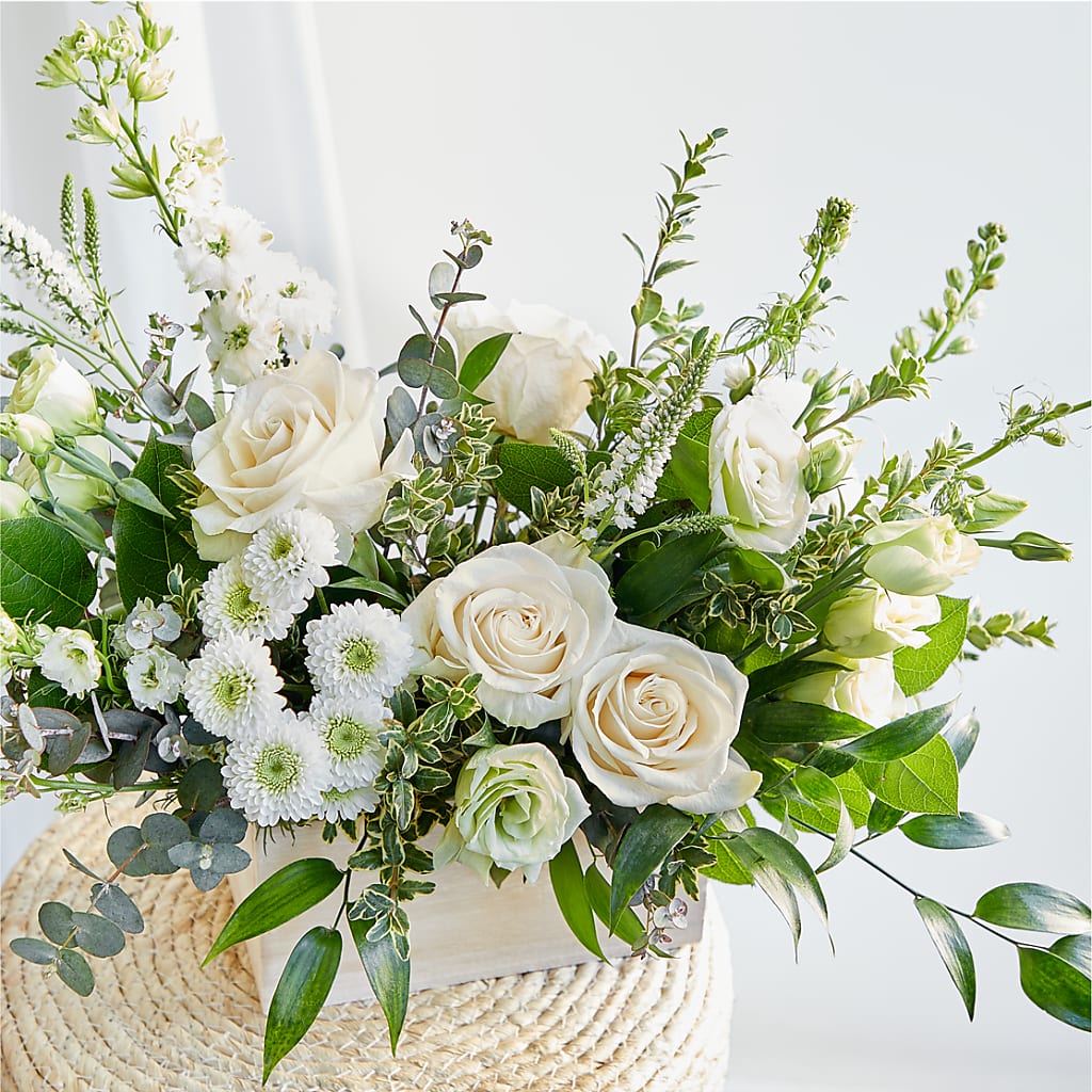 Cashmere Bouquet – POTRATZ FLORAL SHOP & GREENHOUSES, Erie PA