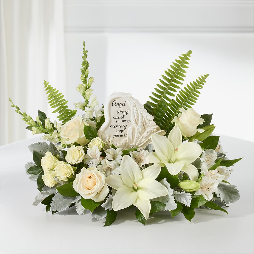 Holding You Close Arrangement – POTRATZ FLORAL SHOP & GREENHOUSES, Erie PA