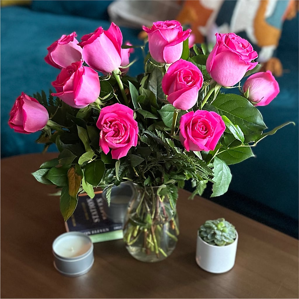 Long Stem Pink Rose Bouquet – POTRATZ FLORAL SHOP & GREENHOUSES, Erie PA