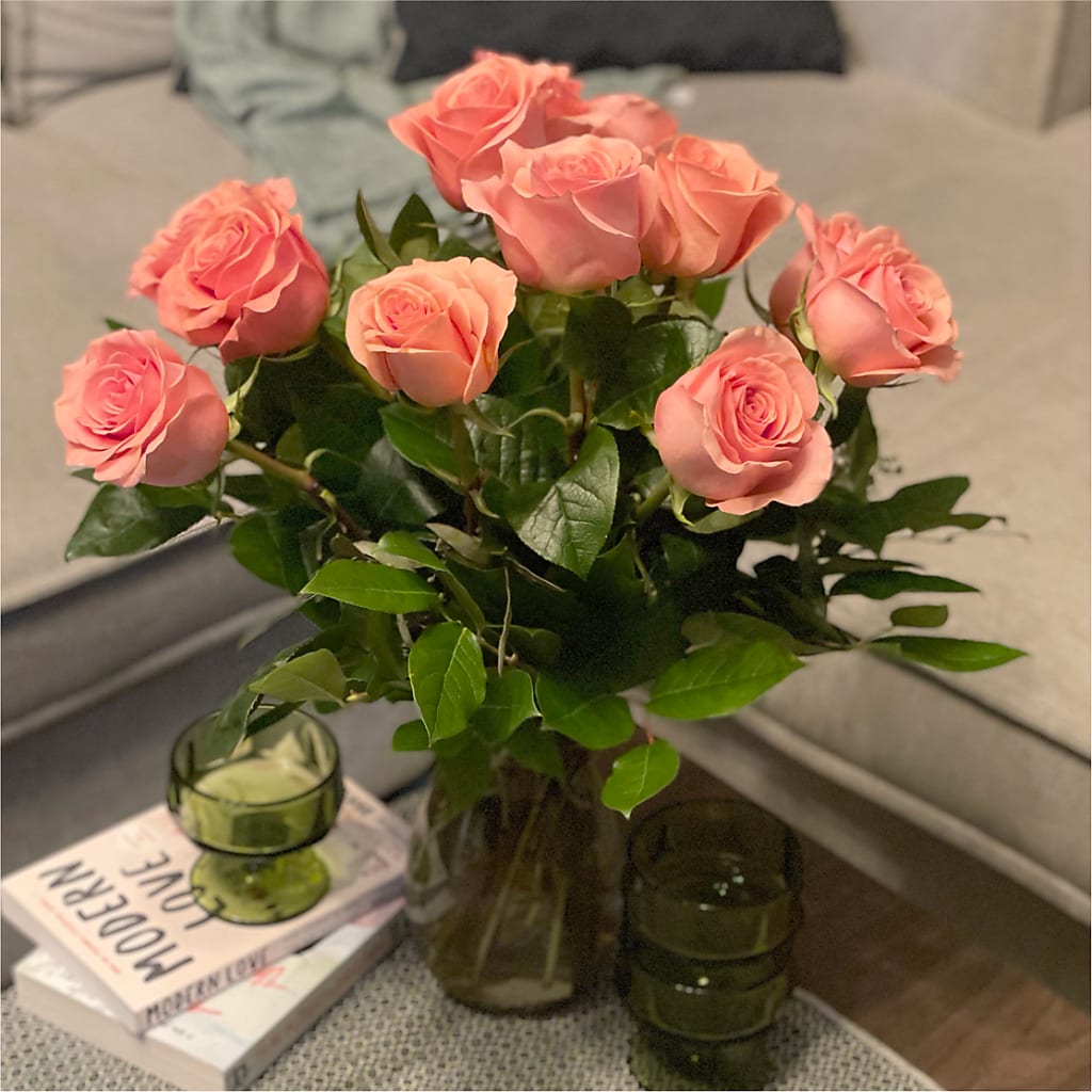 Long Stem Pink Rose Bouquet – POTRATZ FLORAL SHOP & GREENHOUSES, Erie PA