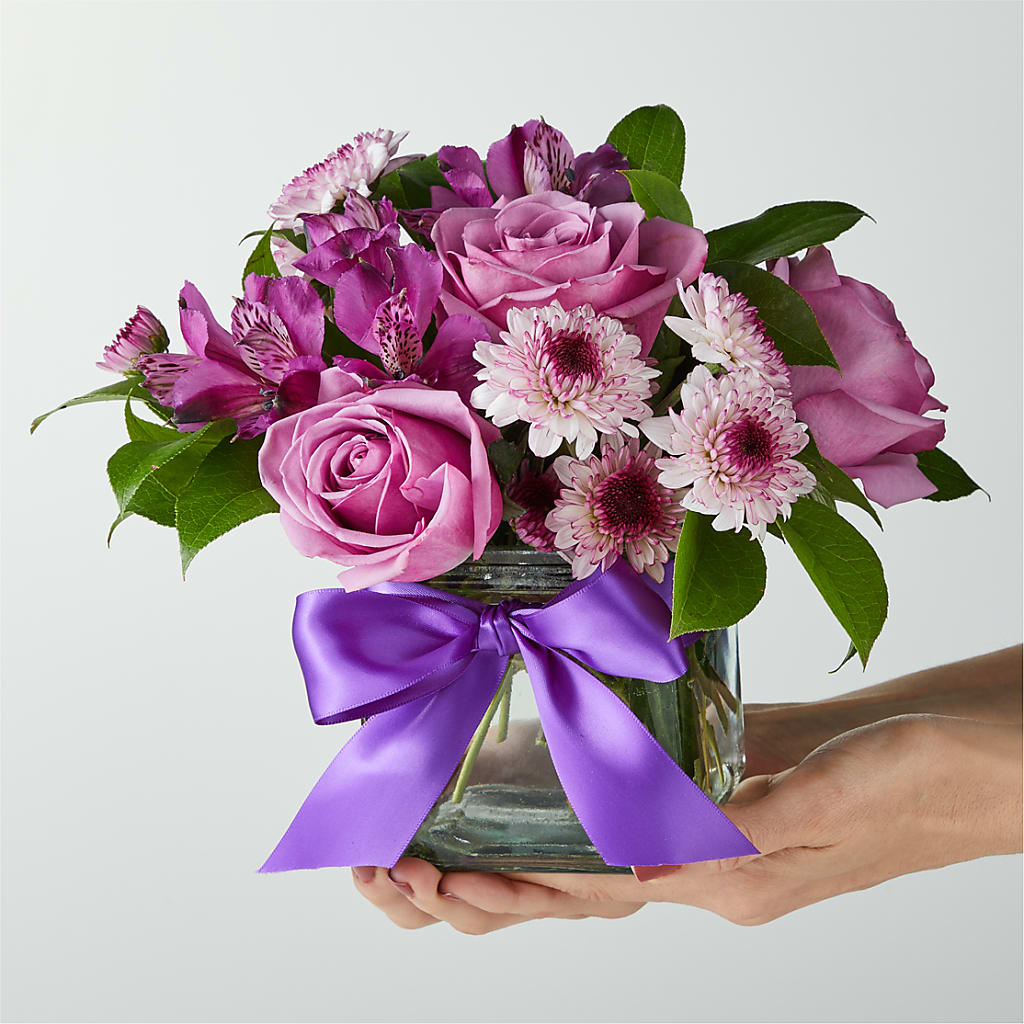Sugarplum Bouquet – POTRATZ FLORAL SHOP & GREENHOUSES, Erie PA