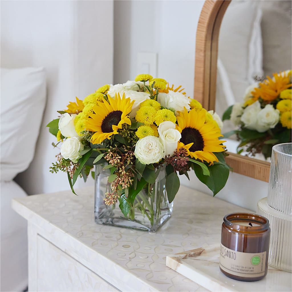 Luminous Morning Bouquet – POTRATZ FLORAL SHOP & GREENHOUSES, Erie PA
