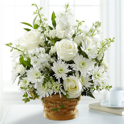 Heartfelt Condolences Arrangement – POTRATZ FLORAL SHOP & GREENHOUSES, Erie PA