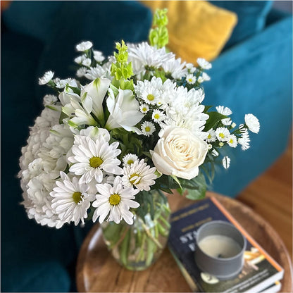 Classic Ivory – A Florist Original – POTRATZ FLORAL SHOP & GREENHOUSES, Erie PA