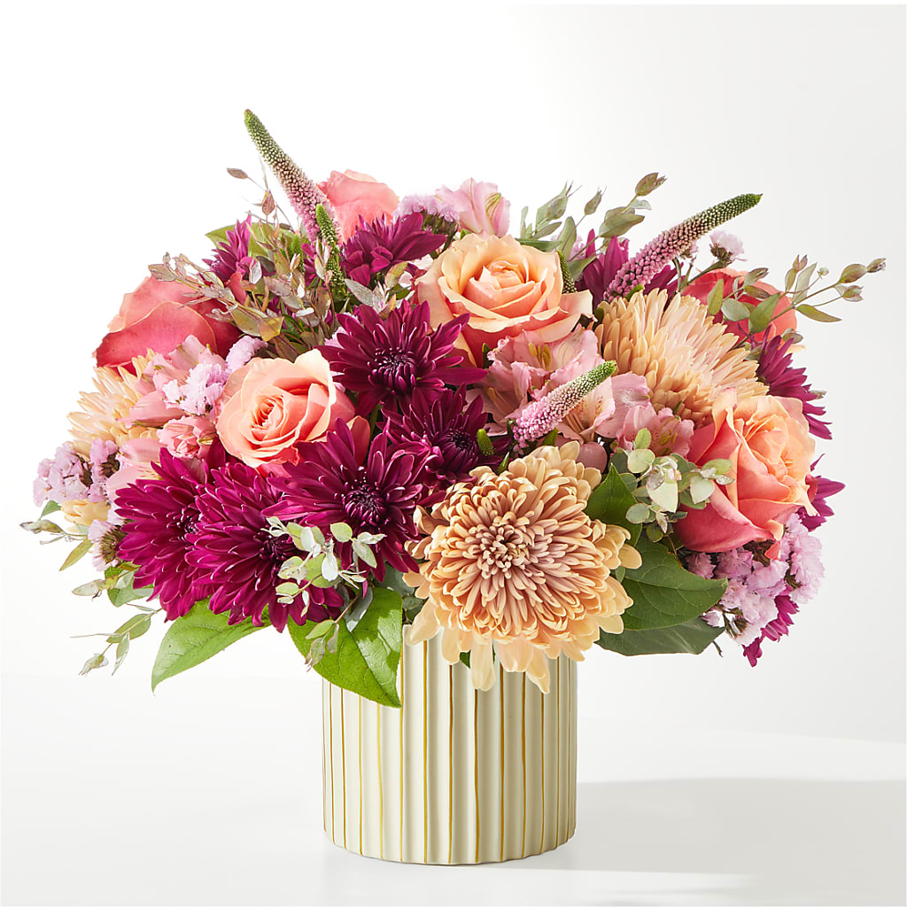 Berry Cobbler Bouquet with Ivory Vase – POTRATZ FLORAL SHOP & GREENHOUSES, Erie PA