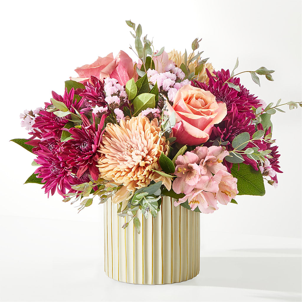Berry Cobbler Bouquet with Ivory Vase – POTRATZ FLORAL SHOP & GREENHOUSES, Erie PA