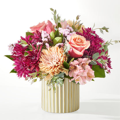 Berry Cobbler Bouquet with Ivory Vase – POTRATZ FLORAL SHOP & GREENHOUSES, Erie PA