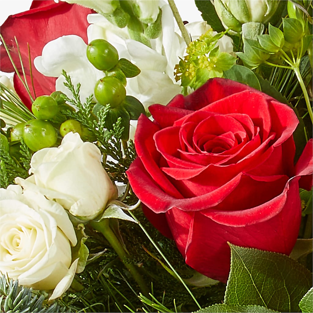 Deck the Halls Bouquet – POTRATZ FLORAL SHOP & GREENHOUSES, Erie PA