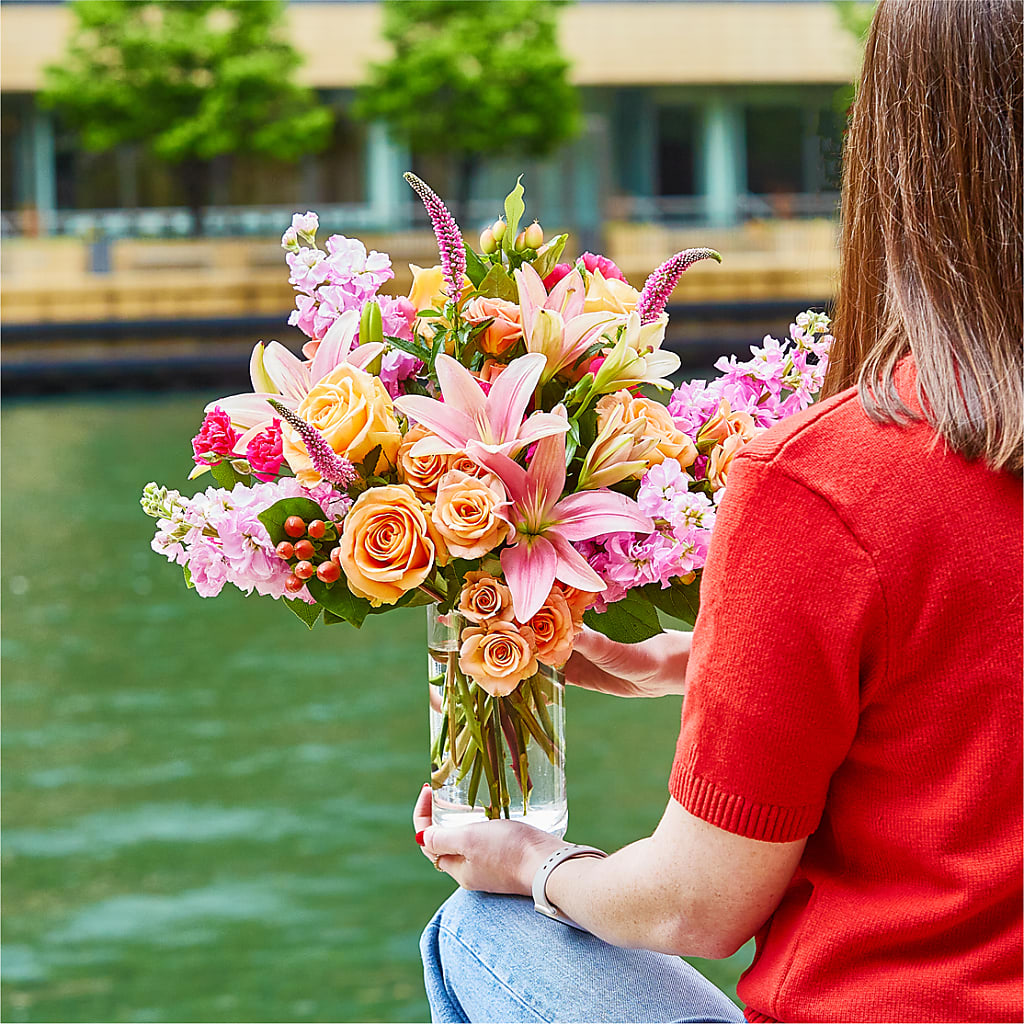 Bisous Bouquet – POTRATZ FLORAL SHOP & GREENHOUSES, Erie PA