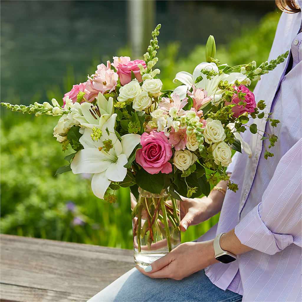 Fondly Bouquet – POTRATZ FLORAL SHOP & GREENHOUSES, Erie PA